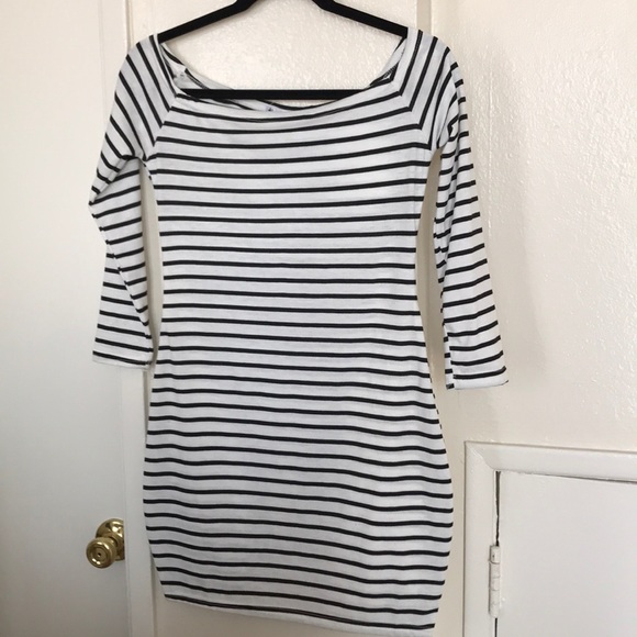 Dresses & Skirts - Acesnug stripe dress